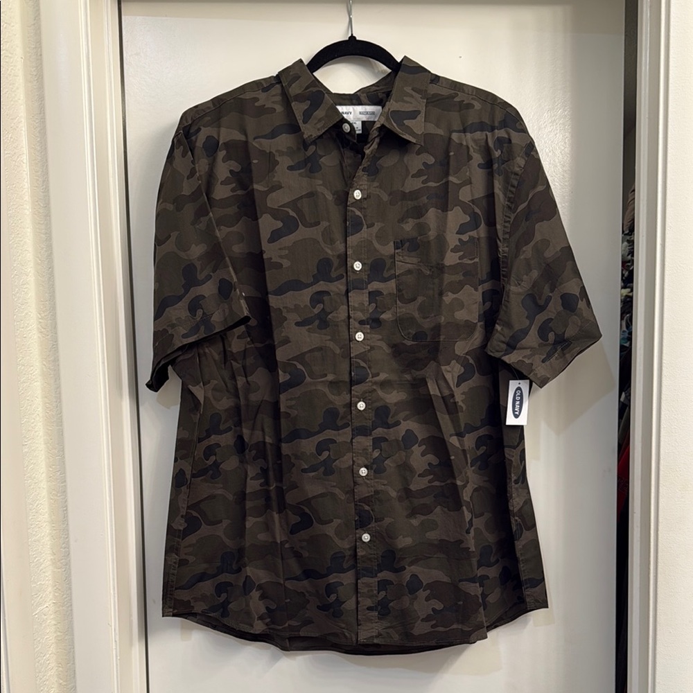 Old Navy Men's Camouflage Shirt